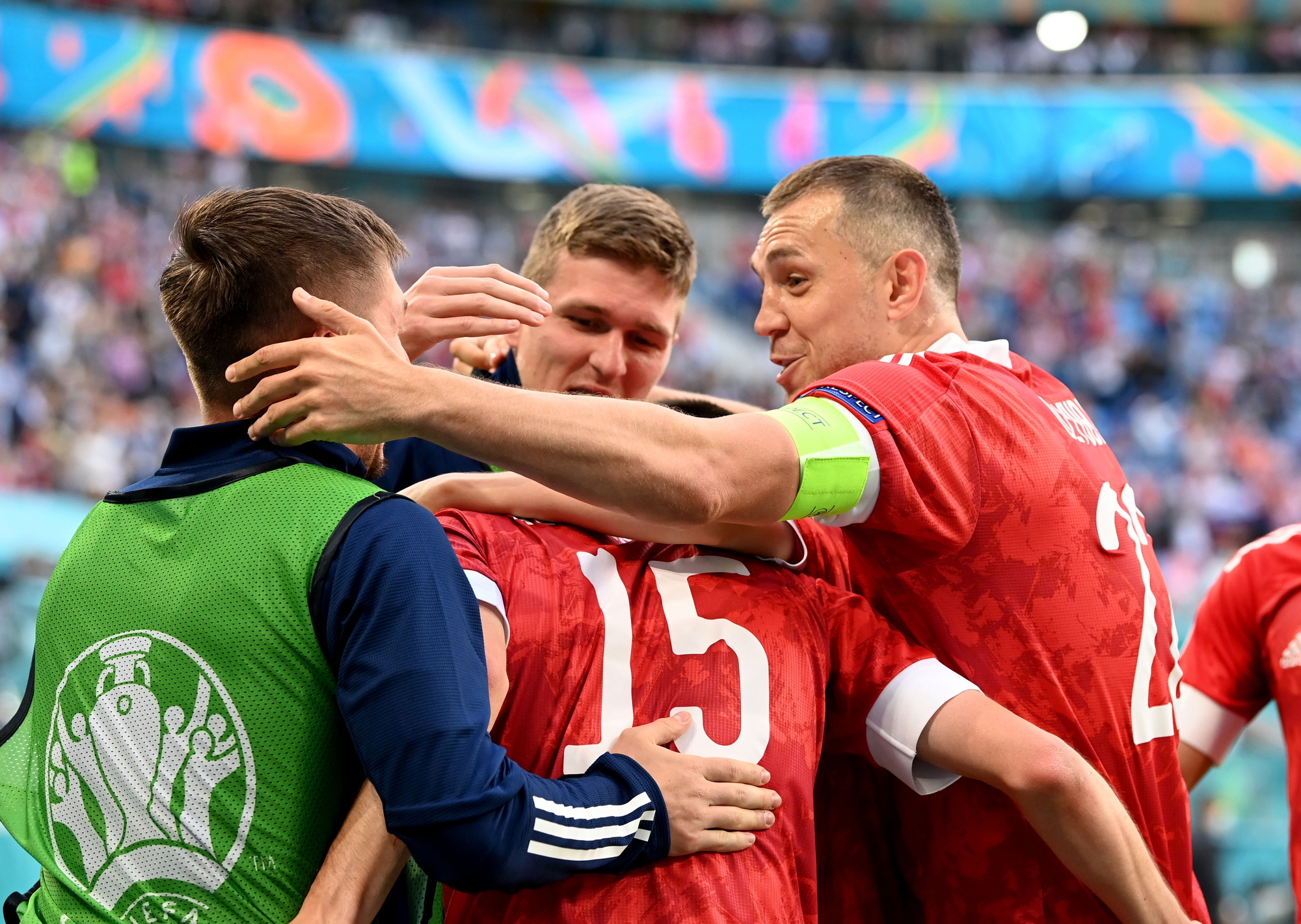 Thắng Phần Lan, Nga sống lại hi vọng đi tiếp - Ảnh 1.