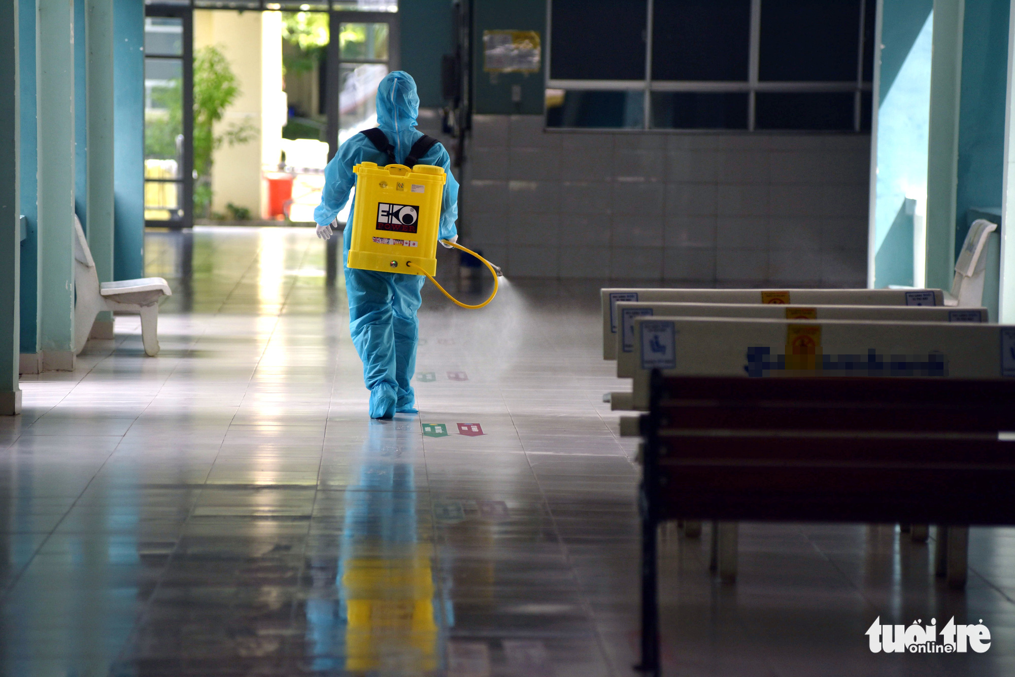 Vào nơi ‘chia lửa’ điều trị bệnh nhân COVID-19 ở Củ Chi - Ảnh 17.