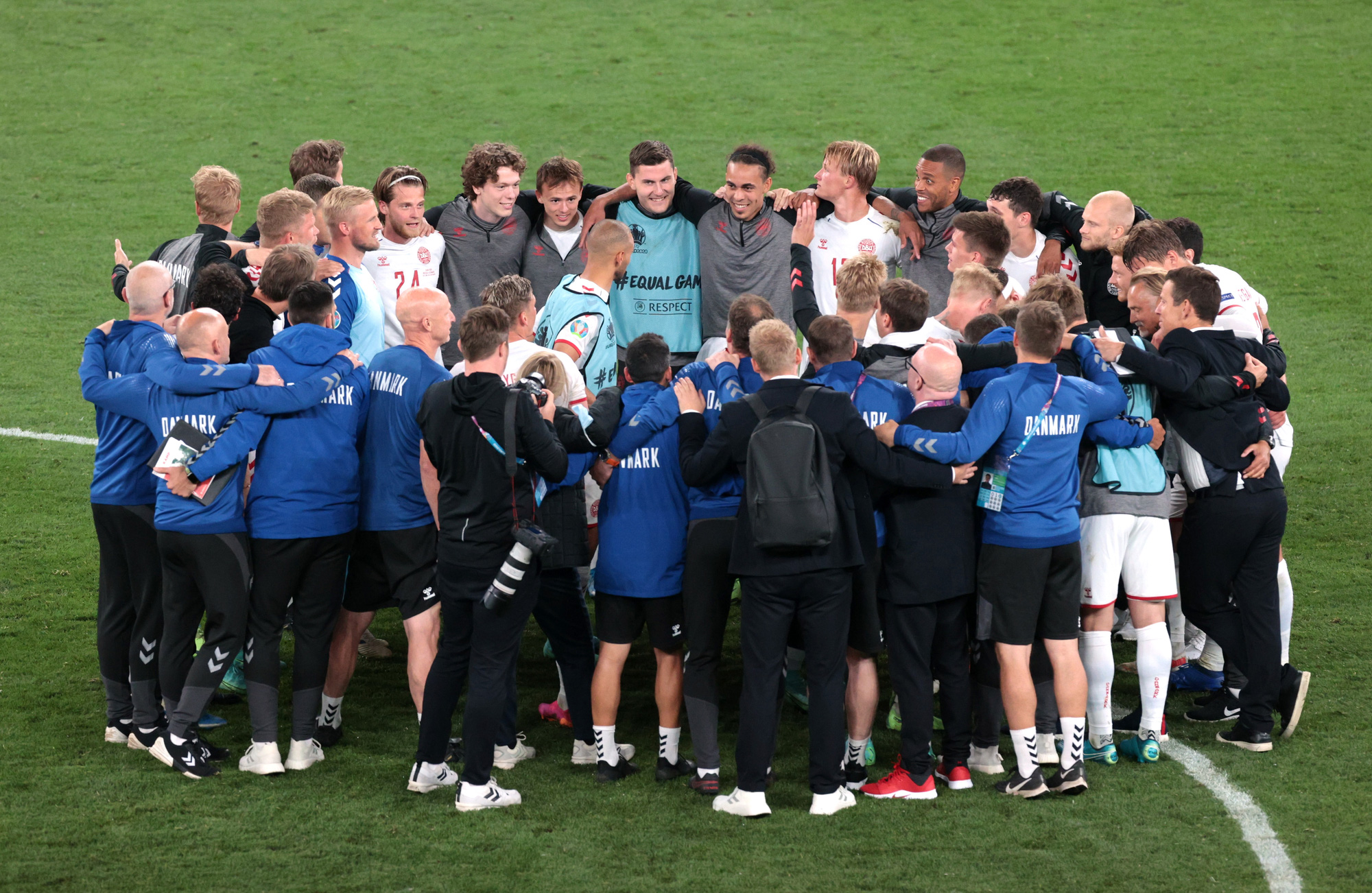 Truyện cổ Andersen và những chú lính chì bất khuất - Ảnh 2. Truyện cổ Andersen và những chú lính chì bất khuất - Ảnh 2.