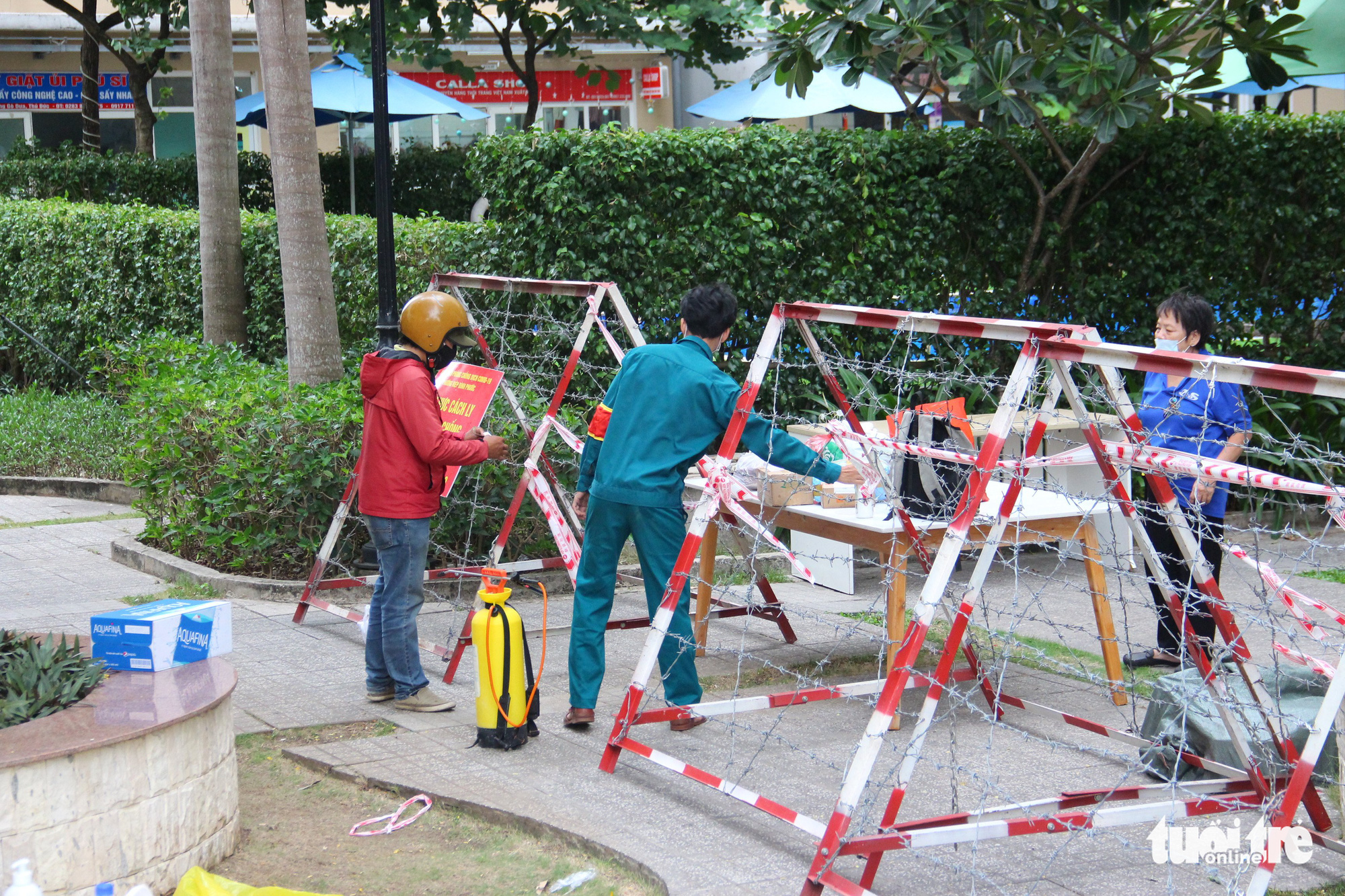 Nghe phong tỏa lần 2, bà con block A1 Sunview Town lật đật chạy về để cách ly - Ảnh 2. Nghe phong tỏa lần 2, bà con block A1 Sunview Town lật đật chạy về để cách ly - Ảnh 2.