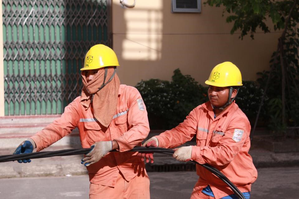 EVN lãi hơn 4.742 tỉ đồng, giá thành sản xuất điện năm 2020 giảm - Ảnh 1.