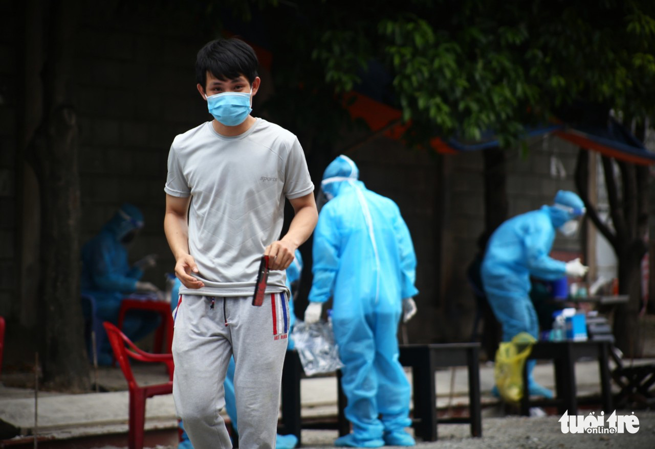 TP.HCM cách ly tại nhà người đến tòa nhà CEN Sài Gòn, riêng lầu 3 và 6 cách ly tập trung - Ảnh 1. TP.HCM cách ly tại nhà người đến tòa nhà CEN Sài Gòn, riêng lầu 3 và 6 cách ly tập trung - Ảnh 1.