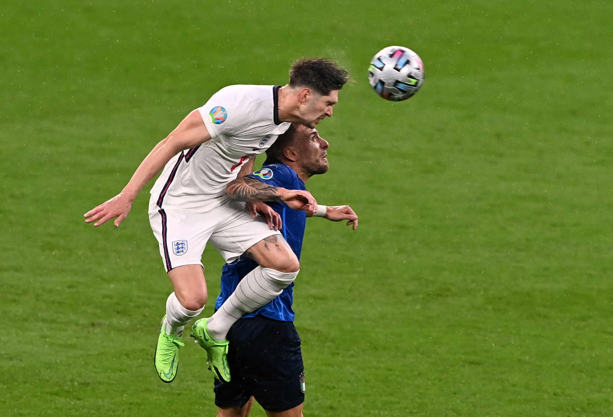 Những khoảnh khắc định đoạt trận chung kết Euro 2020 - Ảnh 5. Những khoảnh khắc định đoạt trận chung kết Euro 2020 - Ảnh 5.