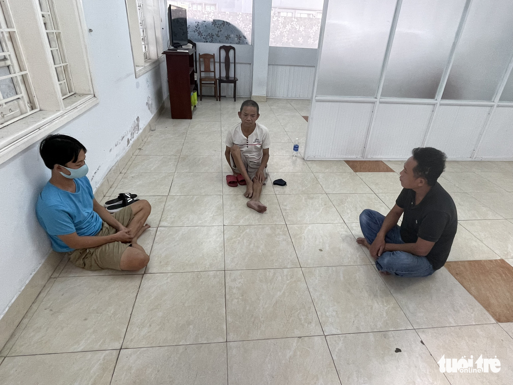 Hình sự Đà Nẵng triệt phá đường dây cá độ bóng đá trăm tỉ đồng - Ảnh 2. Hình sự Đà Nẵng triệt phá đường dây cá độ bóng đá trăm tỉ đồng - Ảnh 2.