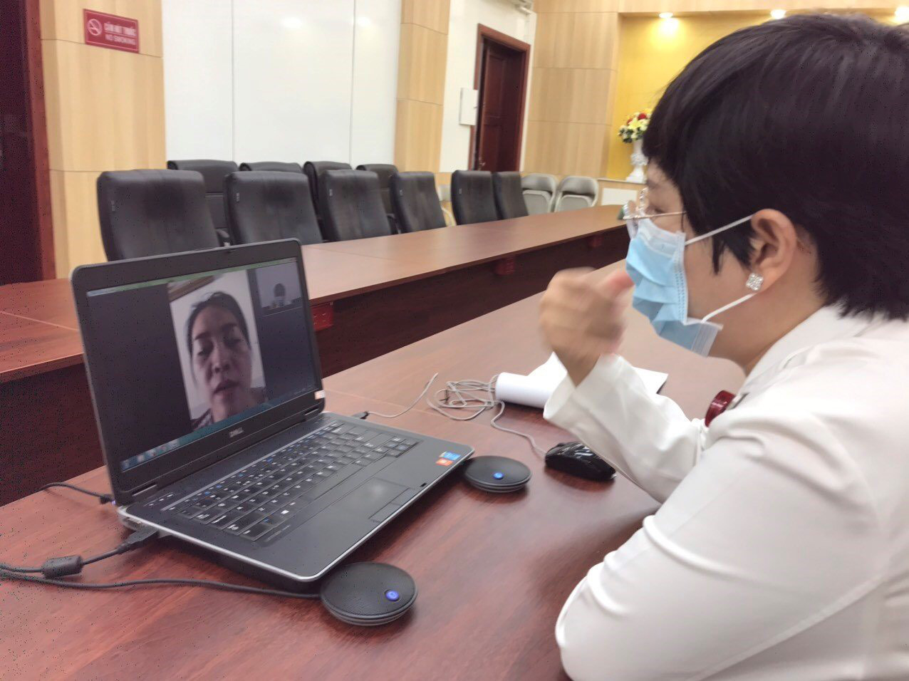 Khám bệnh, tư vấn từ xa trong mùa dịch ra sao? - Ảnh 1. Khám bệnh, tư vấn từ xa trong mùa dịch ra sao? - Ảnh 1.