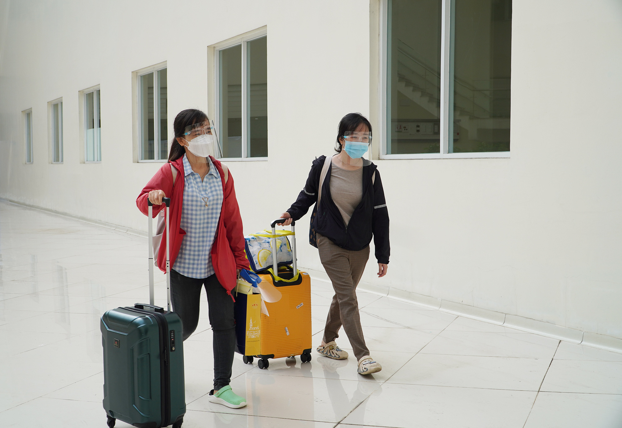 Cận cảnh bệnh viện 1.000 giường điều trị bệnh nhân COVID-19 nặng - Ảnh 7.