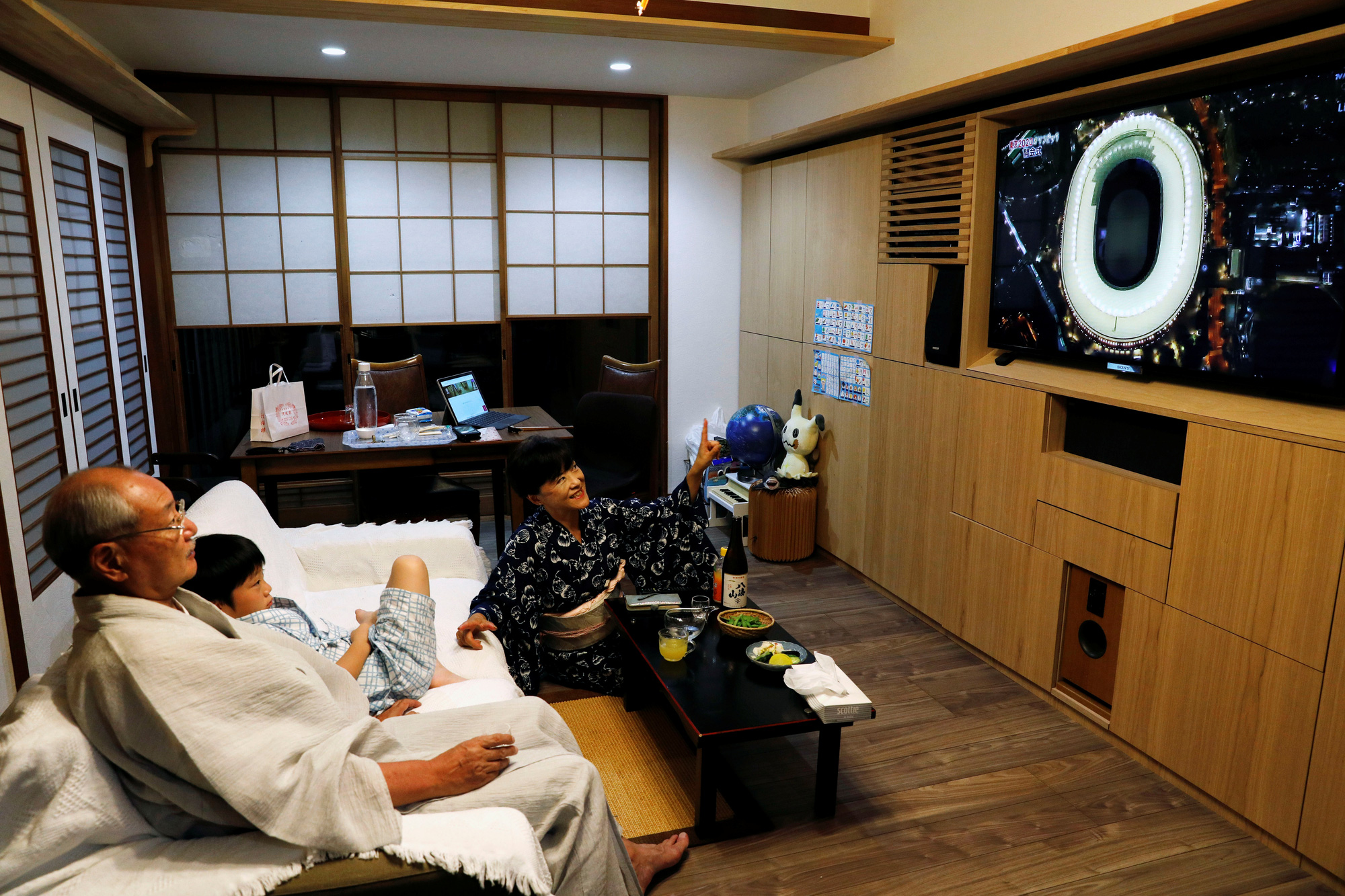 Đài lửa đã được thắp sáng, Olympic 2020 chính thức khai mạc - Ảnh 35.