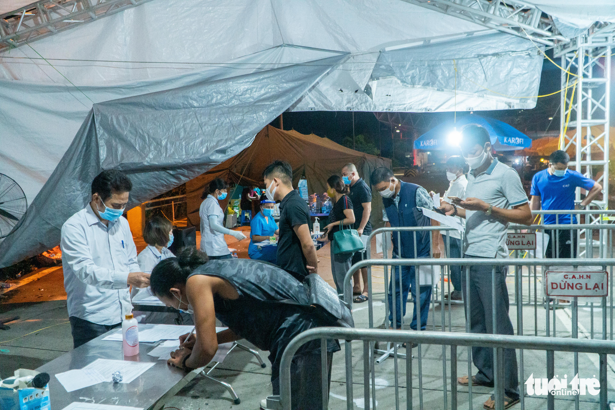 Bí thư Hà Nội: Áp dụng chỉ thị 16 là tất yếu, cần tận dụng để TP trở về bình thường mới - Ảnh 1. Bí thư Hà Nội: Áp dụng chỉ thị 16 là tất yếu, cần tận dụng để TP trở về bình thường mới - Ảnh 1.