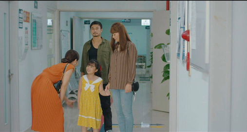 Phim Mùa hoa tìm lại: Tưng tửng vậy mà vào lòng người - Ảnh 7. Phim Mùa hoa tìm lại: Tưng tửng vậy mà vào lòng người - Ảnh 7.