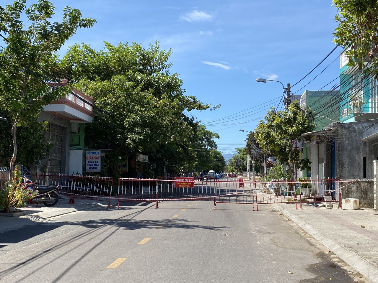 DỊCH COVID-19 ngày 29-7: Hà Nội thêm 39 ca, TP Tam Kỳ tạm dừng một số hoạt động - Ảnh 3.