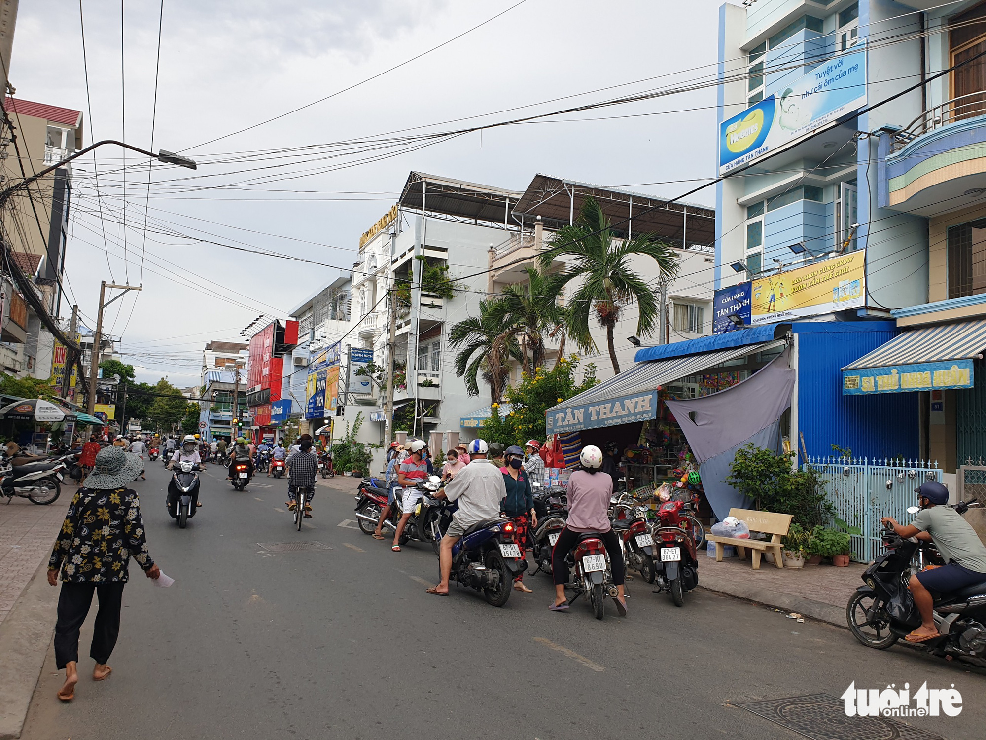Tối 5-7: Thêm 527 ca mắc, lần đầu tiên số ca mắc trong ngày hơn 1.000 - Ảnh 2.