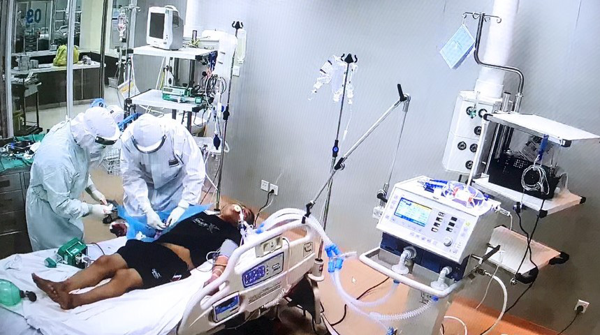 Tỉ lệ ca mắc COVID-19 trong ngày vượt TP.HCM, điểm nóng Bình Dương ứng phó ra sao? - Ảnh 1. Tỉ lệ ca mắc COVID-19 trong ngày vượt TP.HCM, điểm nóng Bình Dương ứng phó ra sao? - Ảnh 1.