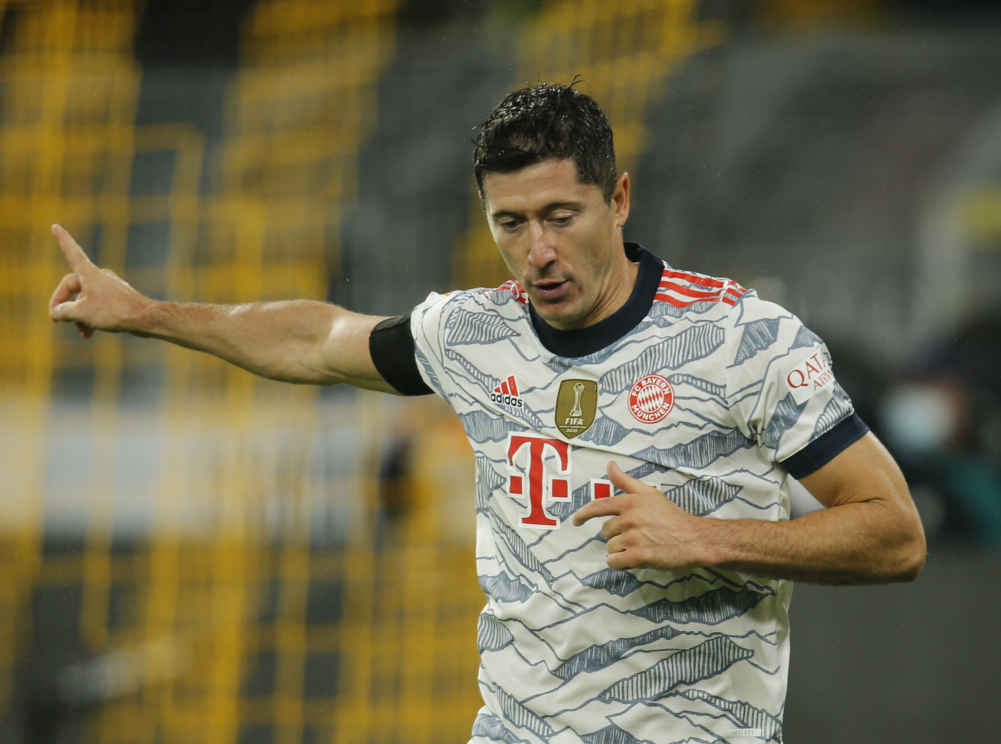 Bayern Munich đoạt Siêu cúp Đức 2021, Haaland câm lặng - Ảnh 2. Bayern Munich đoạt Siêu cúp Đức 2021, Haaland câm lặng - Ảnh 2.