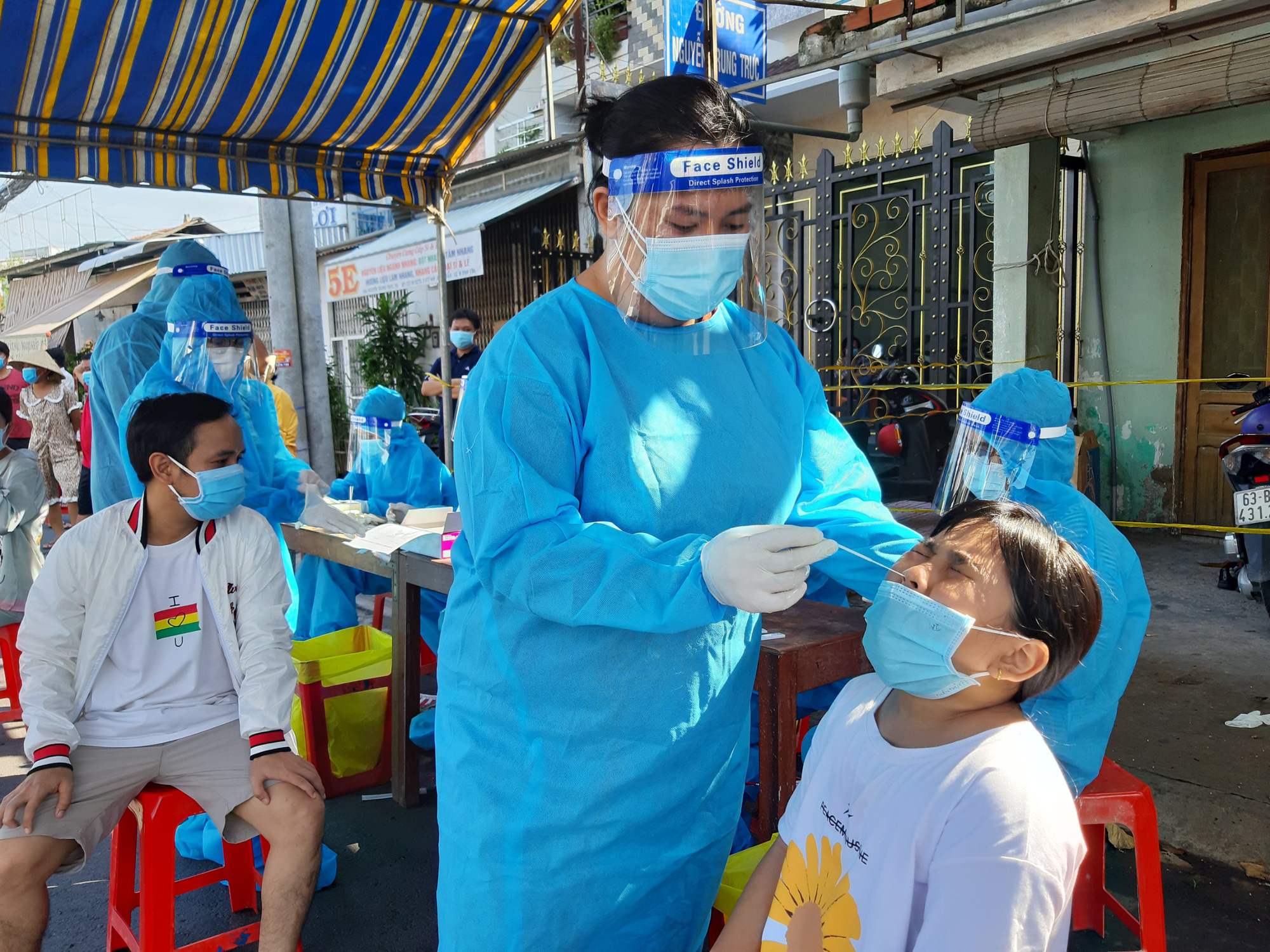 Phong tỏa toàn TP Mỹ Tho từ 18-8 để xét nghiệm sàng lọc giảm F0 - Ảnh 1. Phong tỏa toàn TP Mỹ Tho từ 18-8 để xét nghiệm sàng lọc giảm F0 - Ảnh 1.