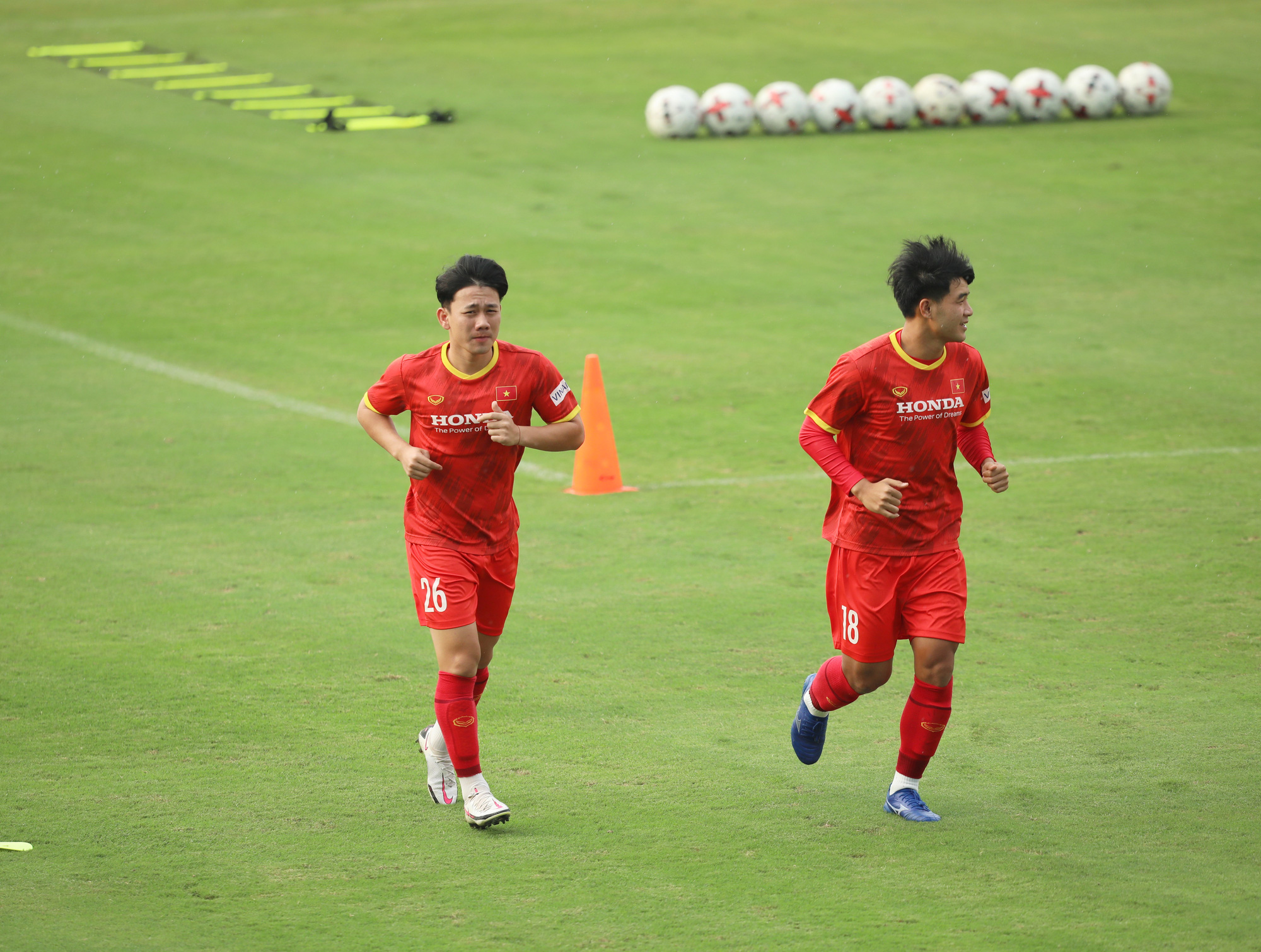 HLV Park Hang Seo gạch tên Minh Vương, Bùi Tiến Dũng trong danh sách sang Saudi Arabia - Ảnh 2. HLV Park Hang Seo gạch tên Minh Vương, Bùi Tiến Dũng trong danh sách sang Saudi Arabia - Ảnh 2.
