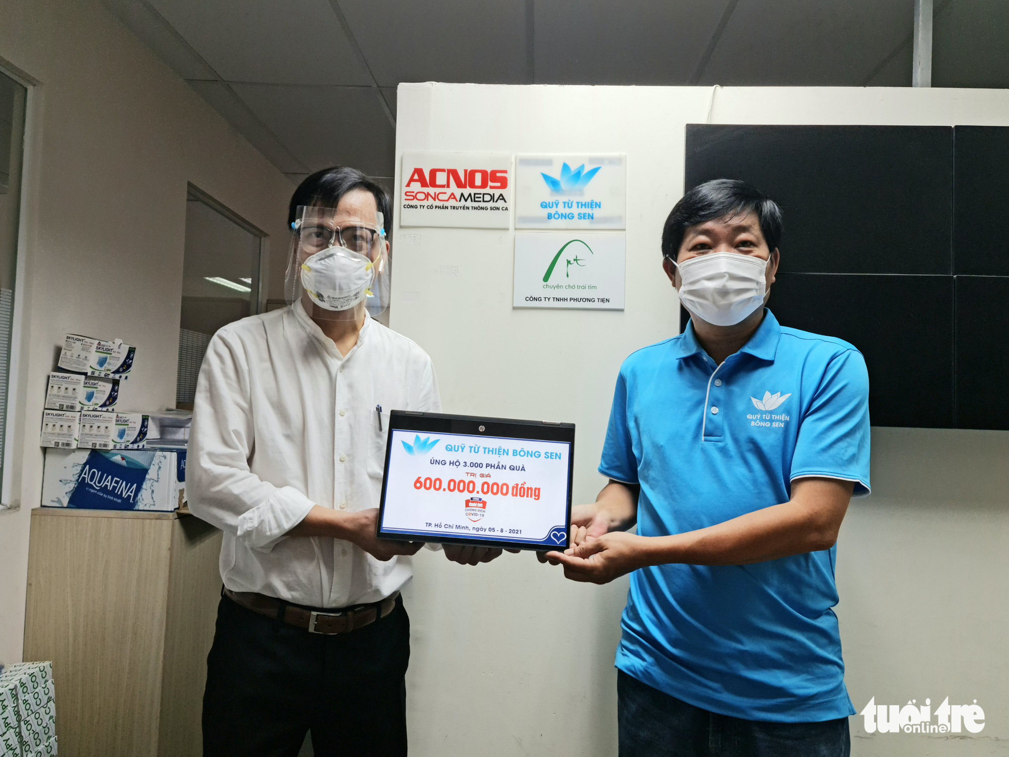 Thêm 3.000 phần quà hỗ trợ người dân khó khăn vùng dịch - Ảnh 1. Thêm 3.000 phần quà hỗ trợ người dân khó khăn vùng dịch - Ảnh 1.