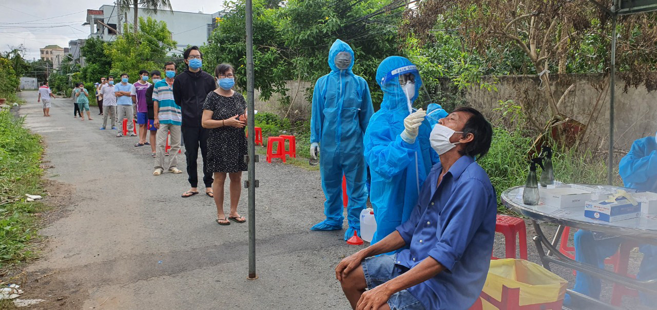 Chủ tịch Cần Thơ giải thích lý do tiếp tục chỉ thị 16 - Ảnh 3.