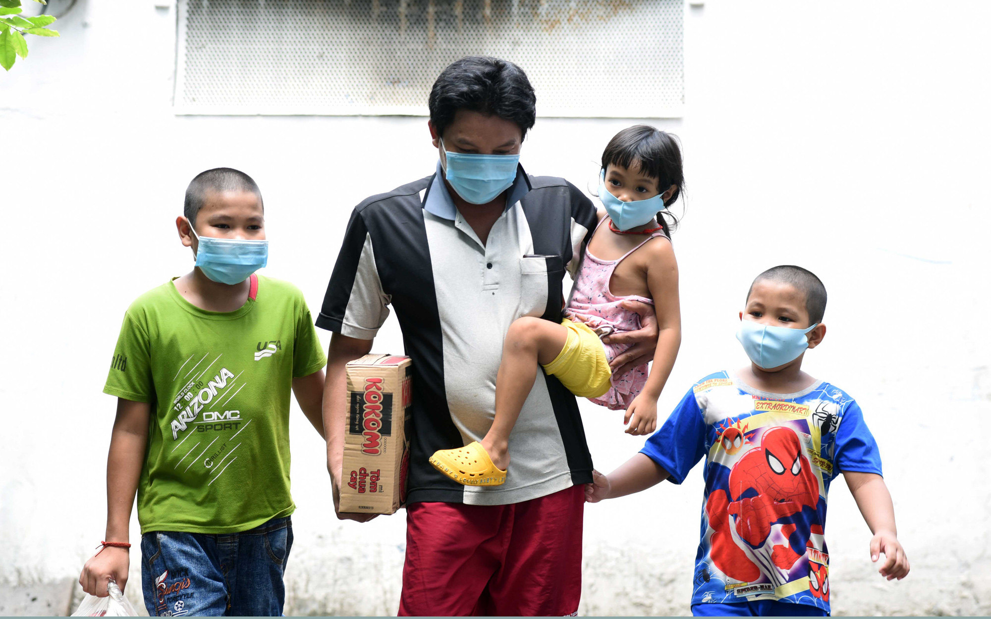 Dang vòng tay với trẻ mồ côi vì COVID-19 - Ảnh 2. Dang vòng tay với trẻ mồ côi vì COVID-19 - Ảnh 2.