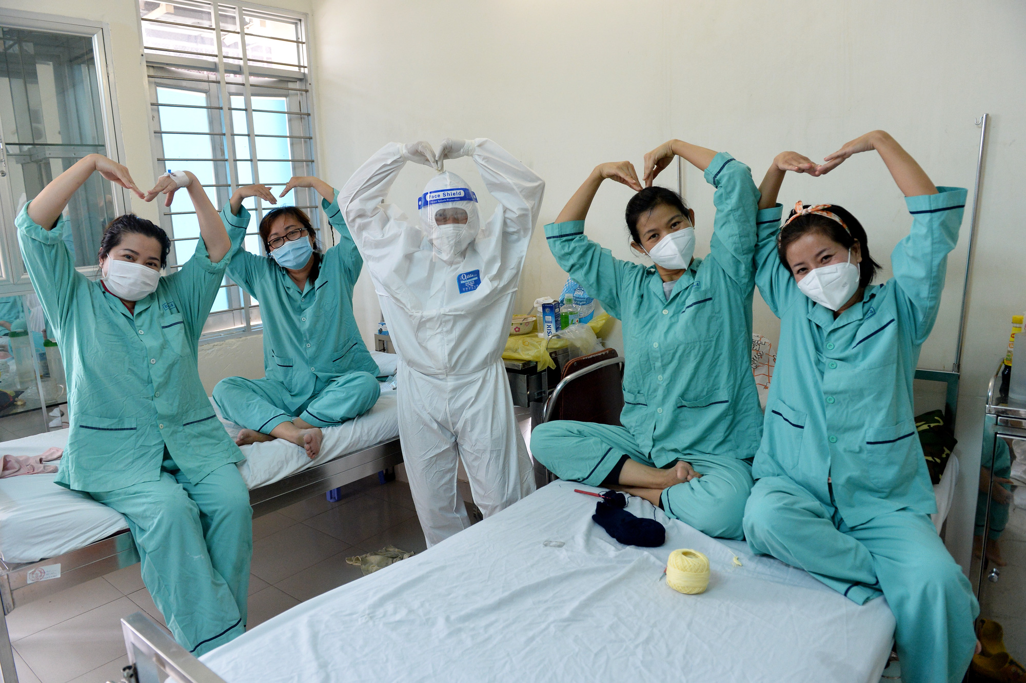 Không gục ngã - Ảnh 1. Không gục ngã - Ảnh 1.