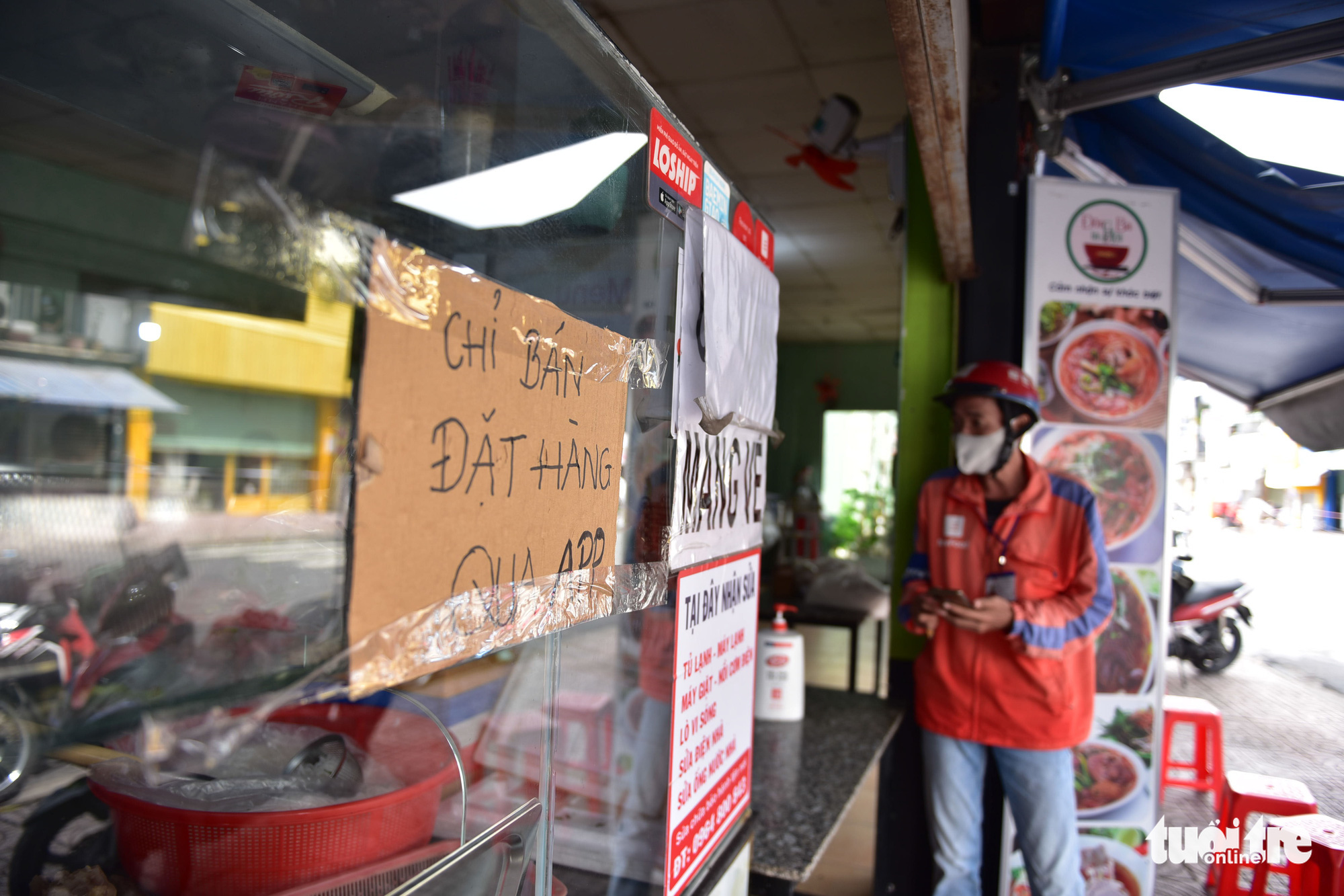 Nhiều quán phở, bún bò TP.HCM bắt đầu chốt đơn trở lại - Ảnh 3. Nhiều quán phở, bún bò TP.HCM bắt đầu chốt đơn trở lại - Ảnh 3.