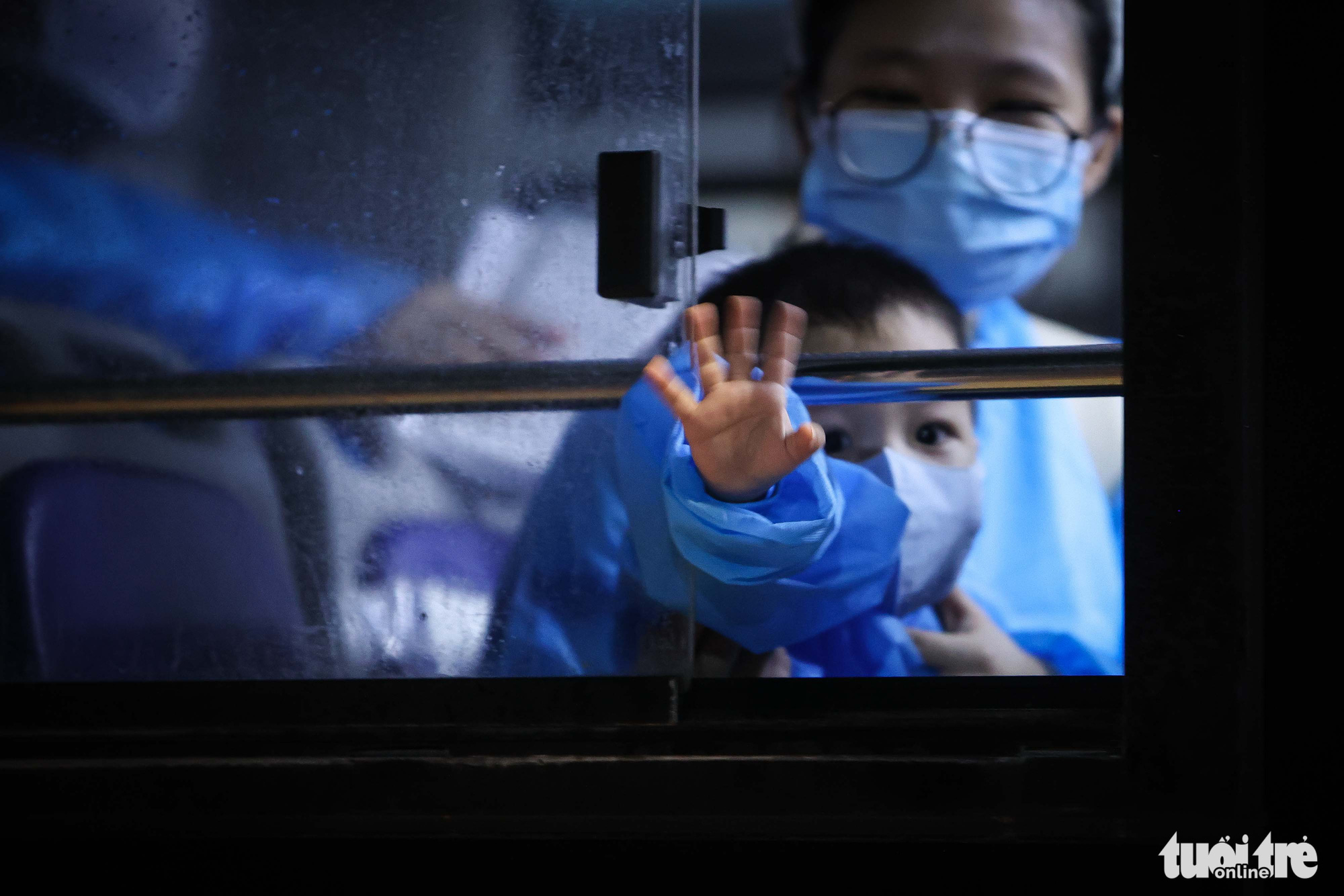 Mẹ ơi, nhà mình đi đâu thế? - Ảnh 1. Mẹ ơi, nhà mình đi đâu thế? - Ảnh 1.