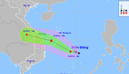 Áp thấp nhiệt đới trên Biển Đông có khả năng thành bão, hướng vào Trung Trung Bộ - Ảnh 1. Áp thấp nhiệt đới trên Biển Đông có khả năng thành bão, hướng vào Trung Trung Bộ - Ảnh 1.