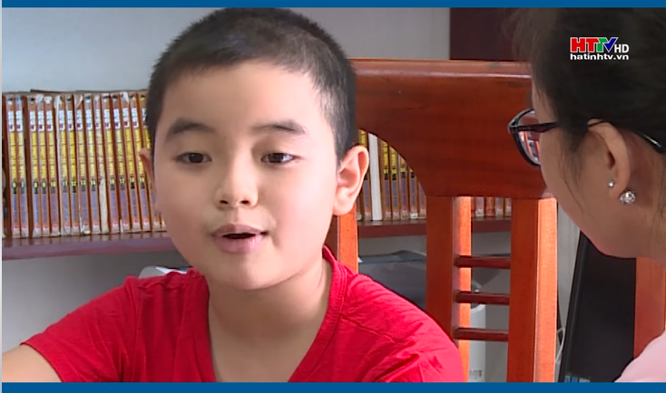 Về cậu bé 10 tuổi đọc Lênin toàn tập: Hứng thú với sách như với đồ chơi, bánh kẹo - Ảnh 1. Về cậu bé 10 tuổi đọc Lênin toàn tập: Hứng thú với sách như với đồ chơi, bánh kẹo - Ảnh 1.