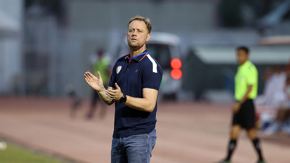 HLV Polking chia tay CLB TP.HCM để dẫn dắt tuyển Thái Lan - Ảnh 1. HLV Polking chia tay CLB TP.HCM để dẫn dắt tuyển Thái Lan - Ảnh 1.