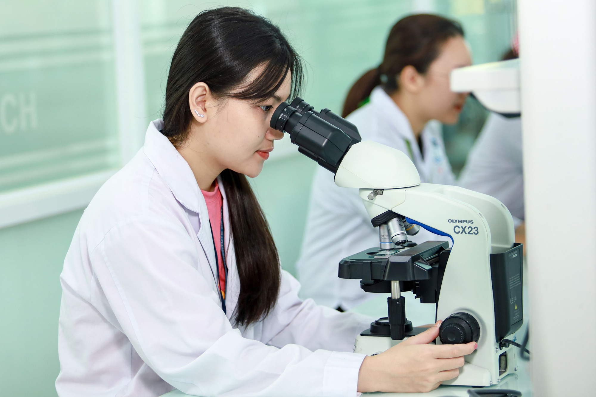 Nhiều trường cho sinh viên nợ học phí - Ảnh 1. Nhiều trường cho sinh viên nợ học phí - Ảnh 1.