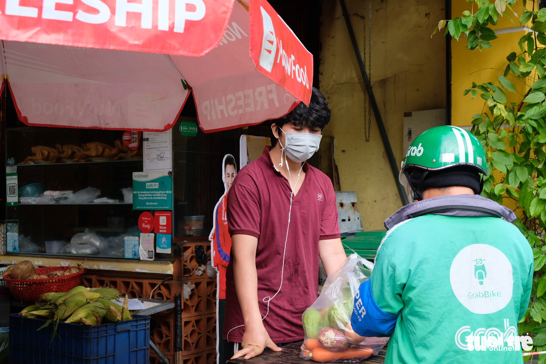 Quán bún bò, cơm tấm... ở TP.HCM chưa thể bán lại vì không mua được nguyên liệu nấu - Ảnh 8. Quán bún bò, cơm tấm... ở TP.HCM chưa thể bán lại vì không mua được nguyên liệu nấu - Ảnh 8.