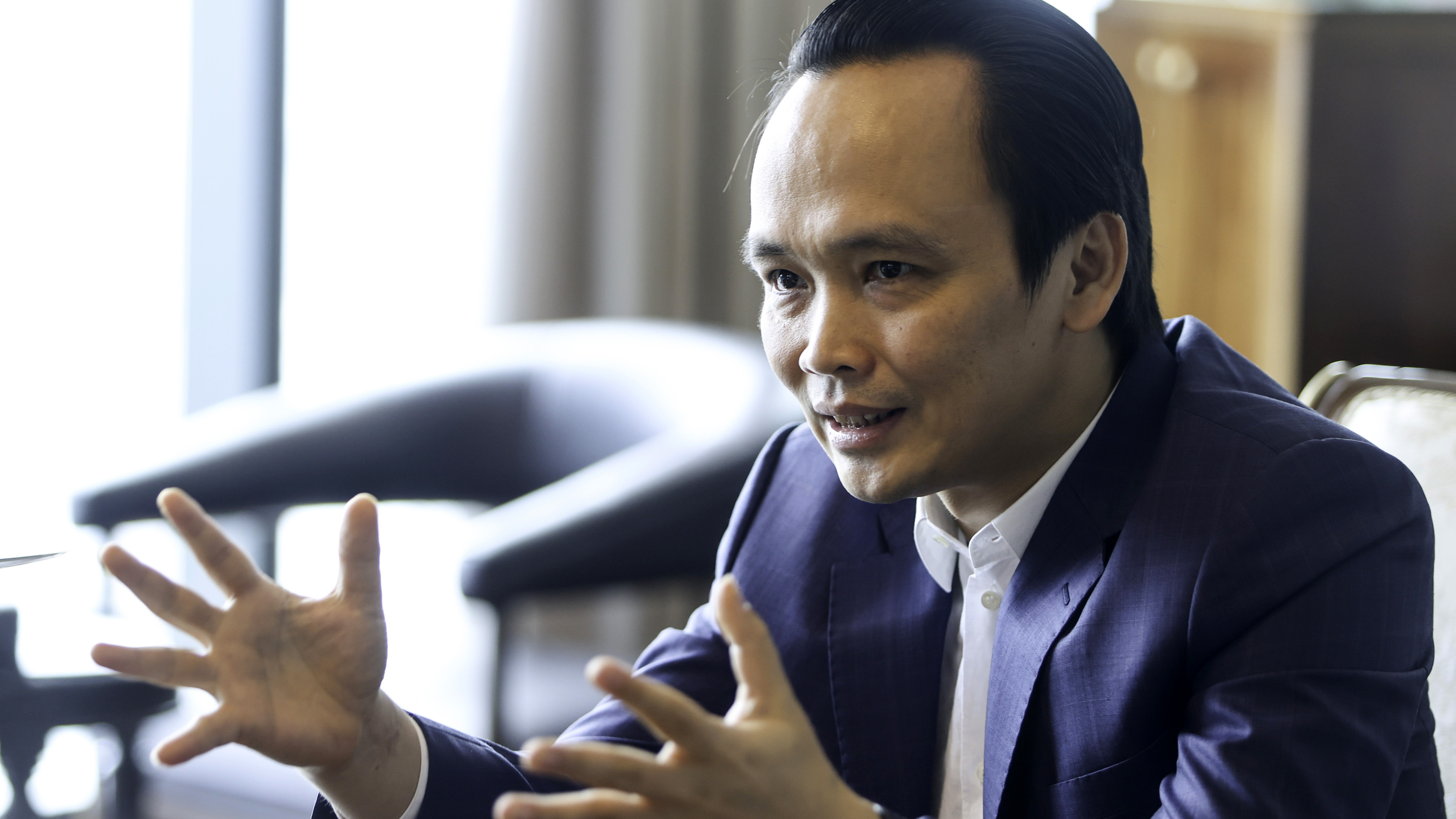 Từ vụ Trịnh Văn Quyết, phải ngăn bán chui cổ phiếu phá thị trường - Ảnh 3. Từ vụ Trịnh Văn Quyết, phải ngăn bán chui cổ phiếu phá thị trường - Ảnh 3.