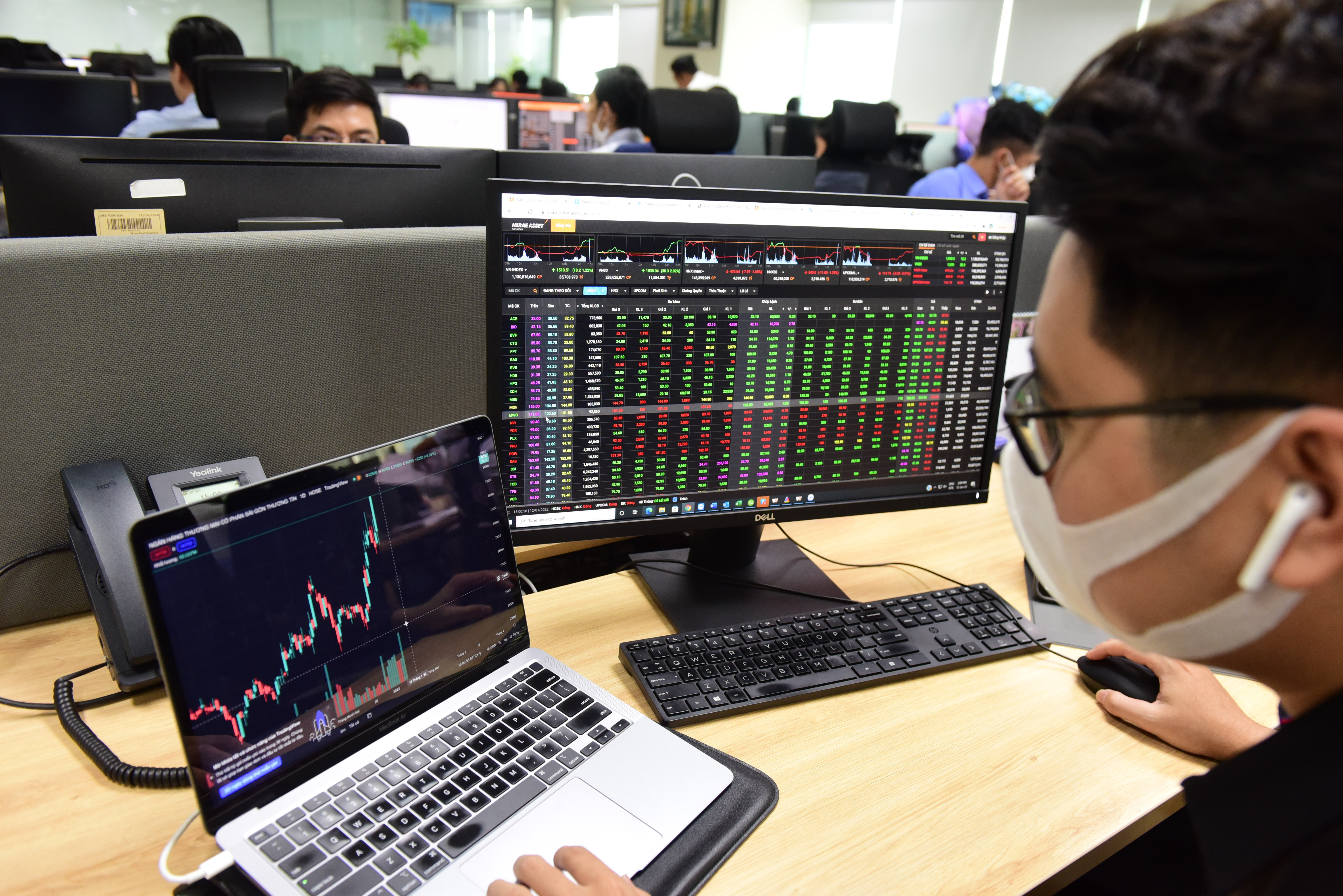 Từ vụ FLC: Án lệ ngăn bán chui cổ phiếu - Ảnh 2. Từ vụ FLC: Án lệ ngăn bán chui cổ phiếu - Ảnh 2.