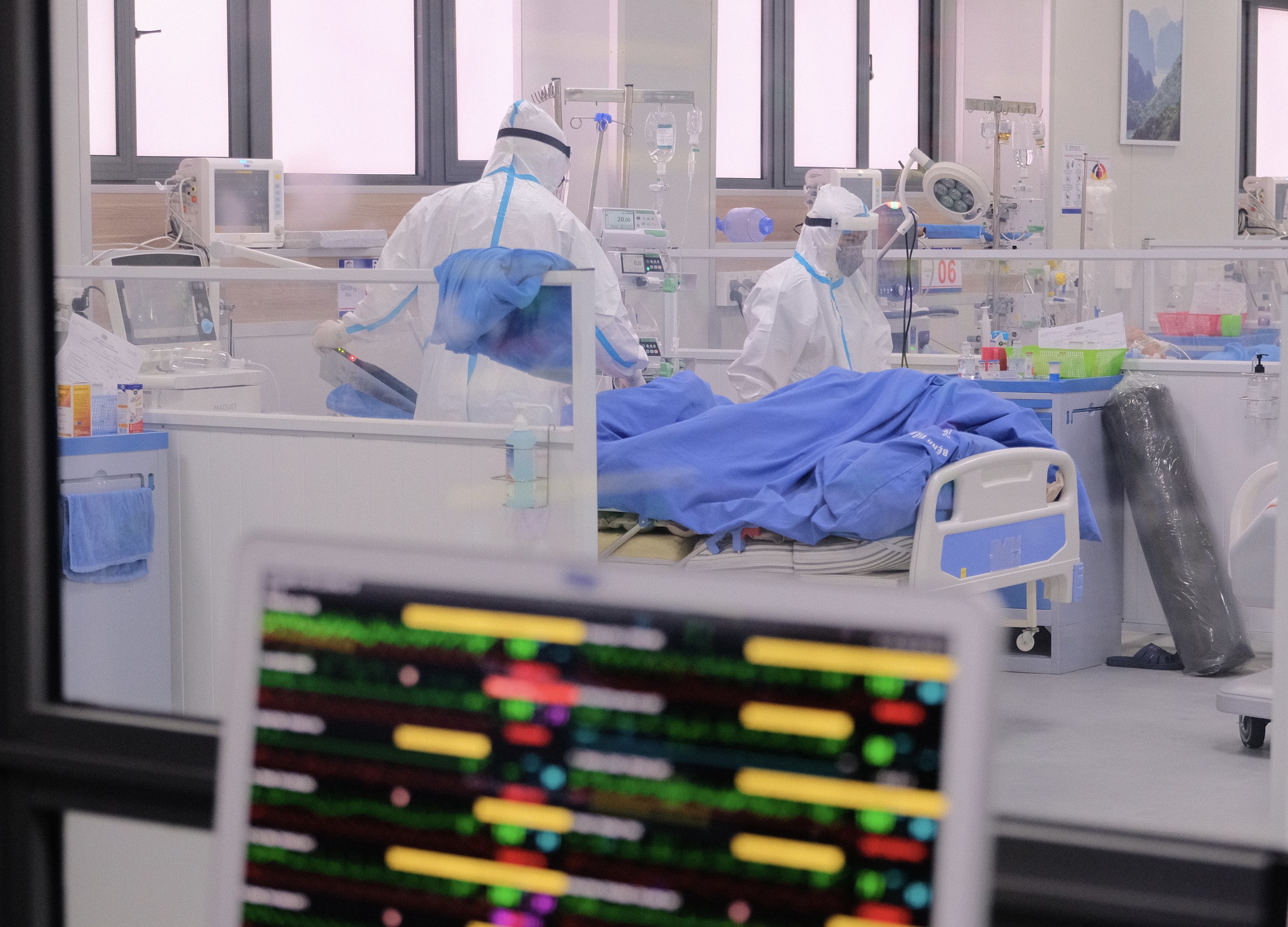 Tin COVID-19 chiều 12-5: Ca mới tăng trên 1.000 so với hôm qua, Quảng Ninh bổ sung 2.550 ca - Ảnh 1. Tin COVID-19 chiều 12-5: Ca mới tăng trên 1.000 so với hôm qua, Quảng Ninh bổ sung 2.550 ca - Ảnh 1.