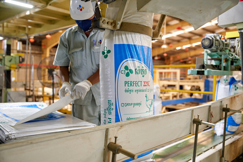 CJ Vina Agri vào top 10 Công ty thức ăn chăn nuôi uy tín - Ảnh 3. CJ Vina Agri vào top 10 Công ty thức ăn chăn nuôi uy tín - Ảnh 3.