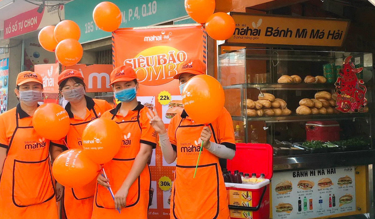 Bánh mì chả cá sợi chiên! - Ảnh 1. Bánh mì chả cá sợi chiên! - Ảnh 1.