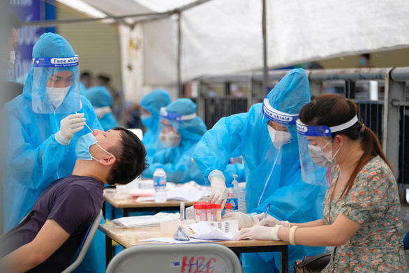 Kit xét nghiệm nhanh Việt Á nhập từ Trung Quốc chỉ khoảng 21.000 đồng - Ảnh 1. Kit xét nghiệm nhanh Việt Á nhập từ Trung Quốc chỉ khoảng 21.000 đồng - Ảnh 1.