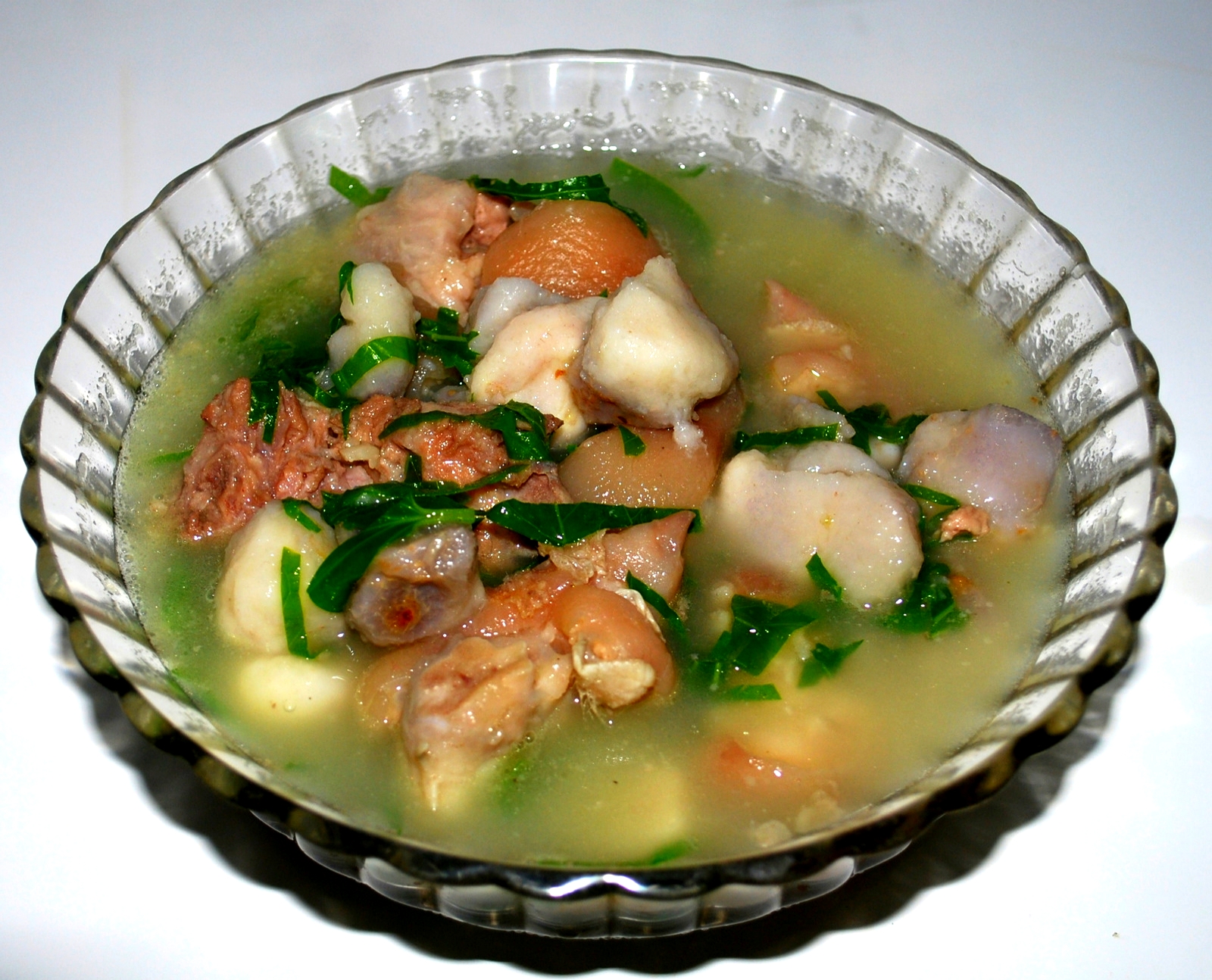 Cuối năm ăn trả canh môn... - Ảnh 1. Cuối năm ăn trả canh môn... - Ảnh 1.