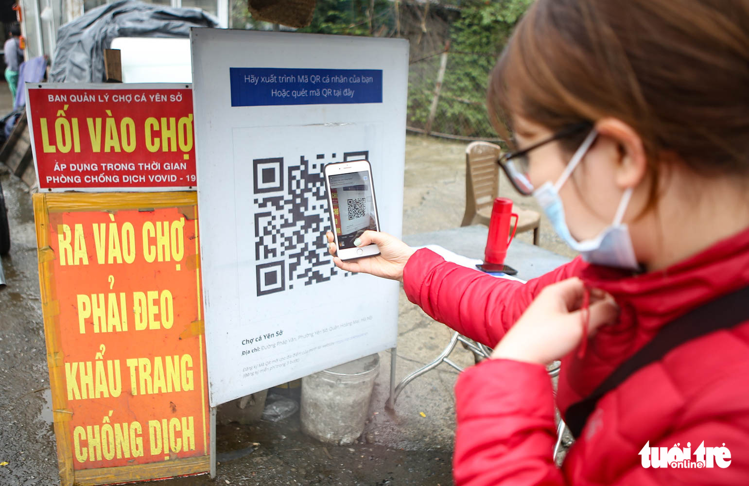 Cá chép cõng ông Công ông Táo đẹp mã, nhiều người mua sớm để có cá tuyệt phẩm - Ảnh 2. Cá chép cõng ông Công ông Táo đẹp mã, nhiều người mua sớm để có cá tuyệt phẩm - Ảnh 2.