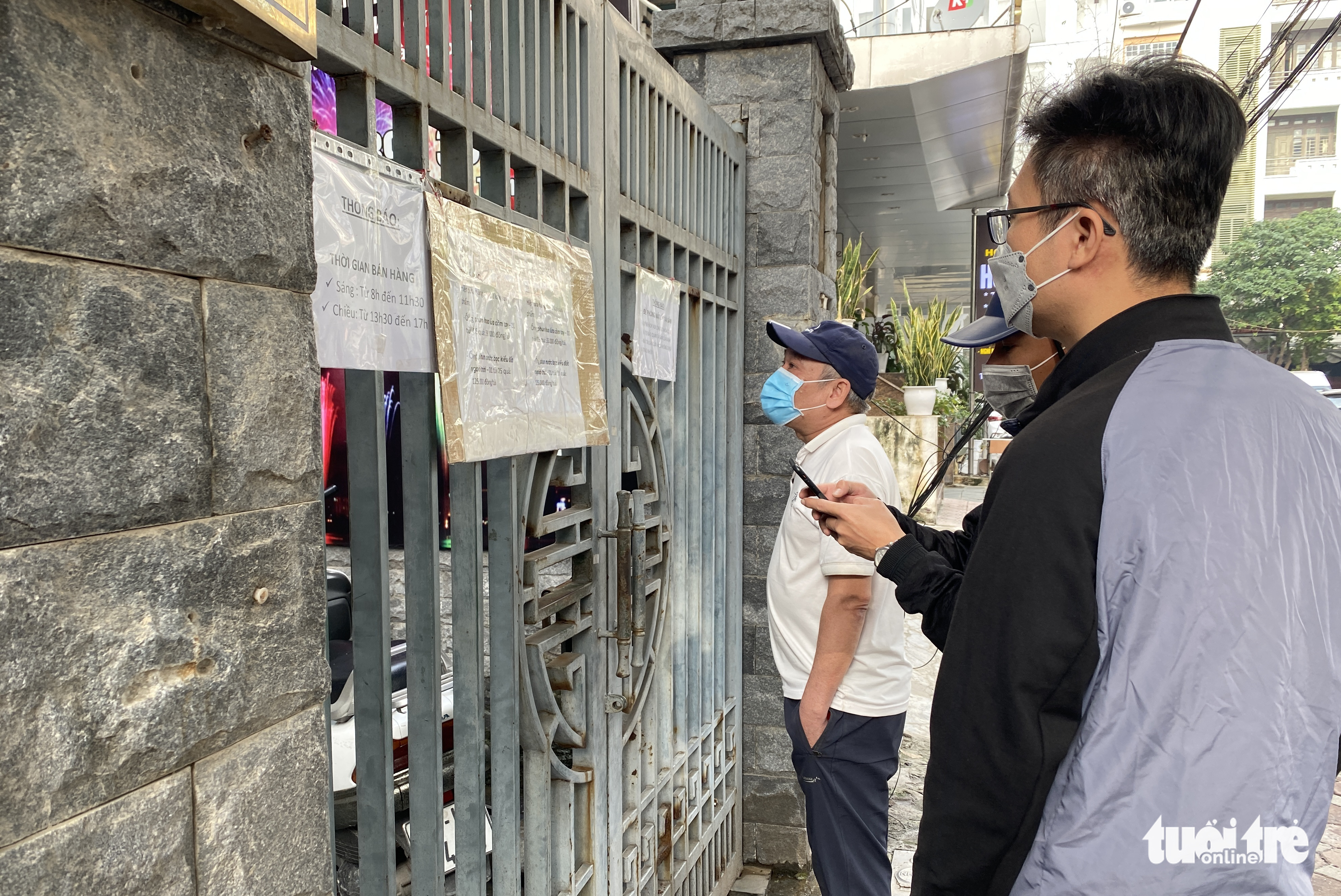 Nhà máy Z121 sản xuất 7.000 giàn phun viên pháo hoa/ngày, đại lý báo cháy hàng - Ảnh 1. Nhà máy Z121 sản xuất 7.000 giàn phun viên pháo hoa/ngày, đại lý báo cháy hàng - Ảnh 1.