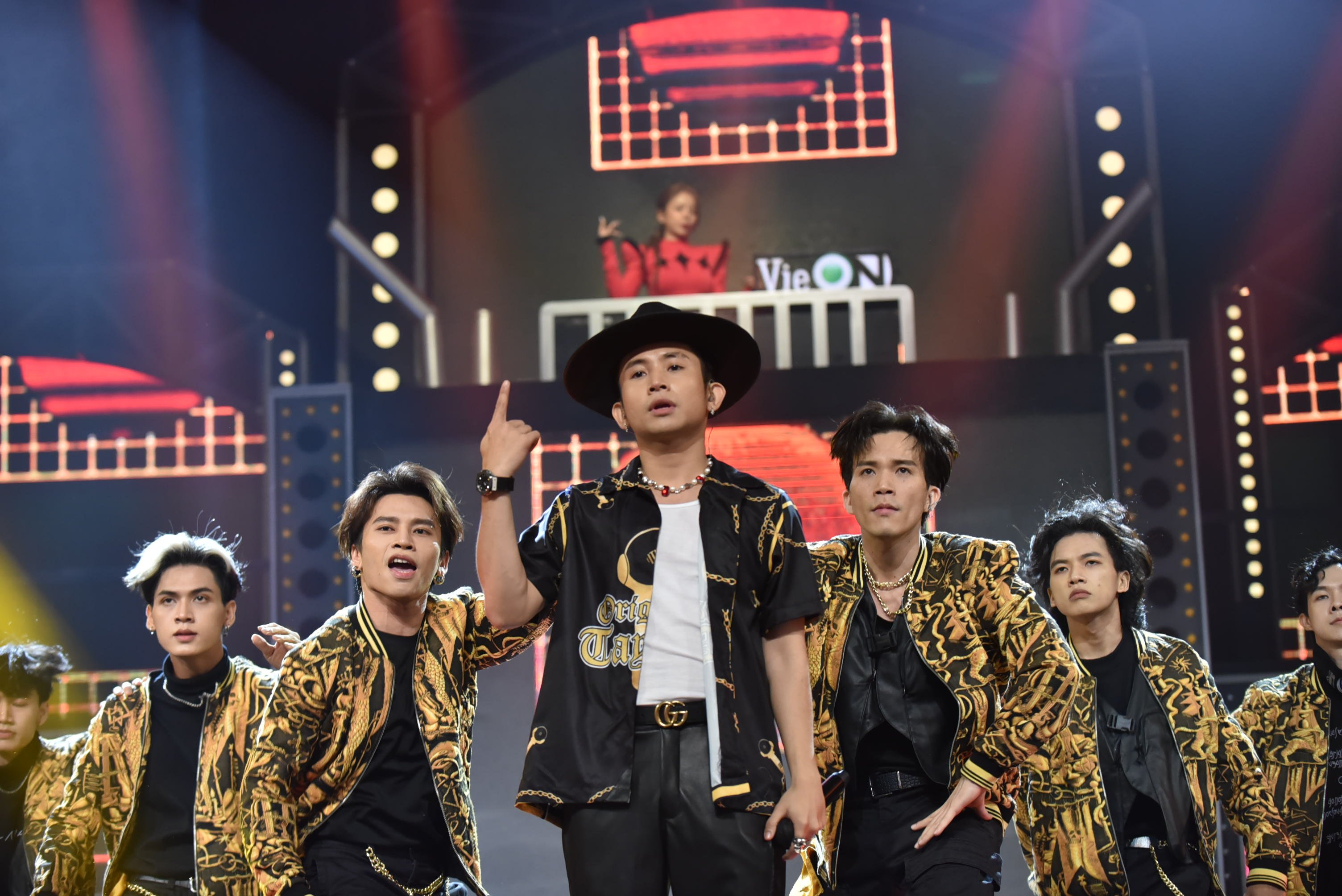 Seachains của đội Karik chiến thắng Rap Việt mùa 2 - Ảnh 6. Seachains của đội Karik chiến thắng Rap Việt mùa 2 - Ảnh 6.