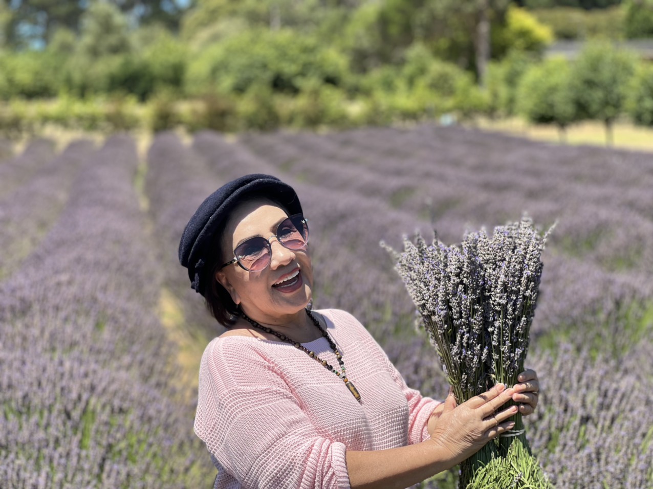 NSND Lệ Thủy sang Úc ăn tết cùng con cháu - Ảnh 2. NSND Lệ Thủy sang Úc ăn tết cùng con cháu - Ảnh 2.