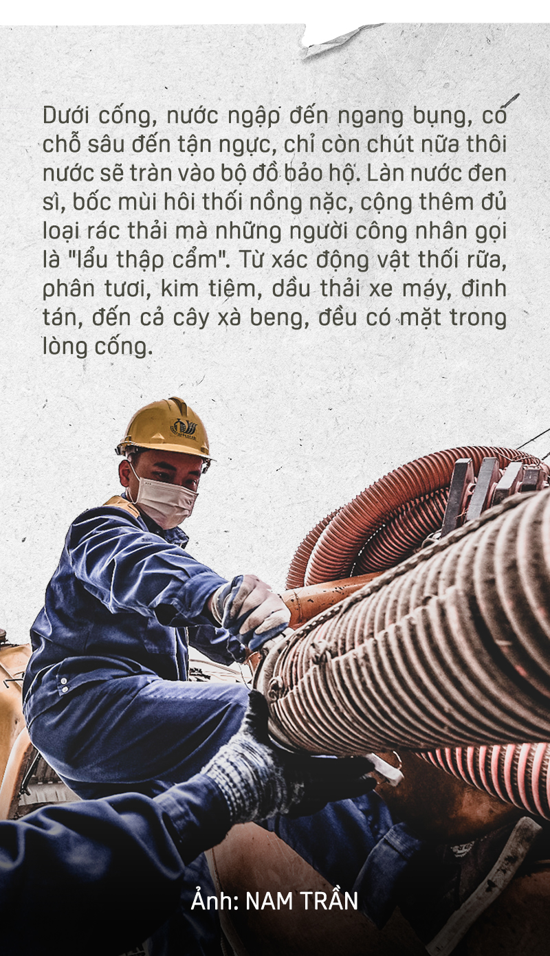 Những công nhân móc cống giữa trời đông - Ảnh 8.