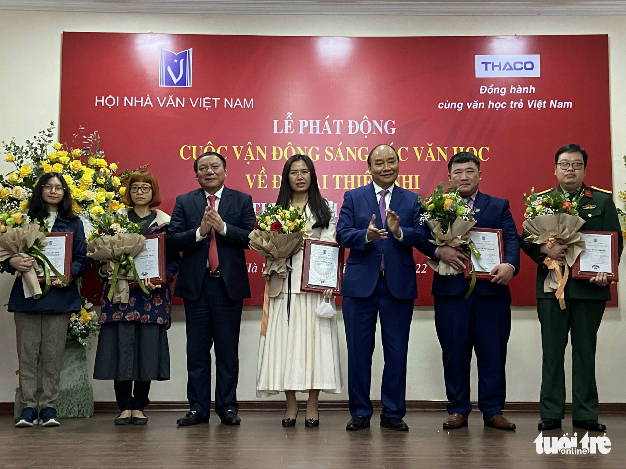 Chủ tịch nước: Mong một ngày không xa Việt Nam có nhà văn đoạt giải Nobel - Ảnh 2. Chủ tịch nước: Mong một ngày không xa Việt Nam có nhà văn đoạt giải Nobel - Ảnh 2.