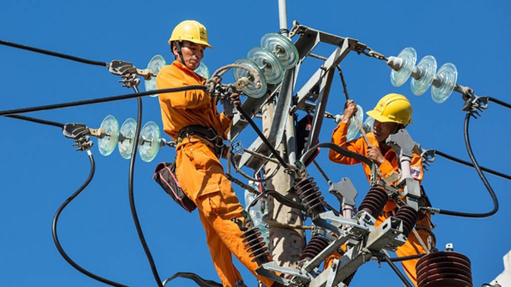 Lạm phát gần chạm trần, giá điện có tính giảm để bớt áp lực tiêu dùng cuối năm? - Ảnh 1.