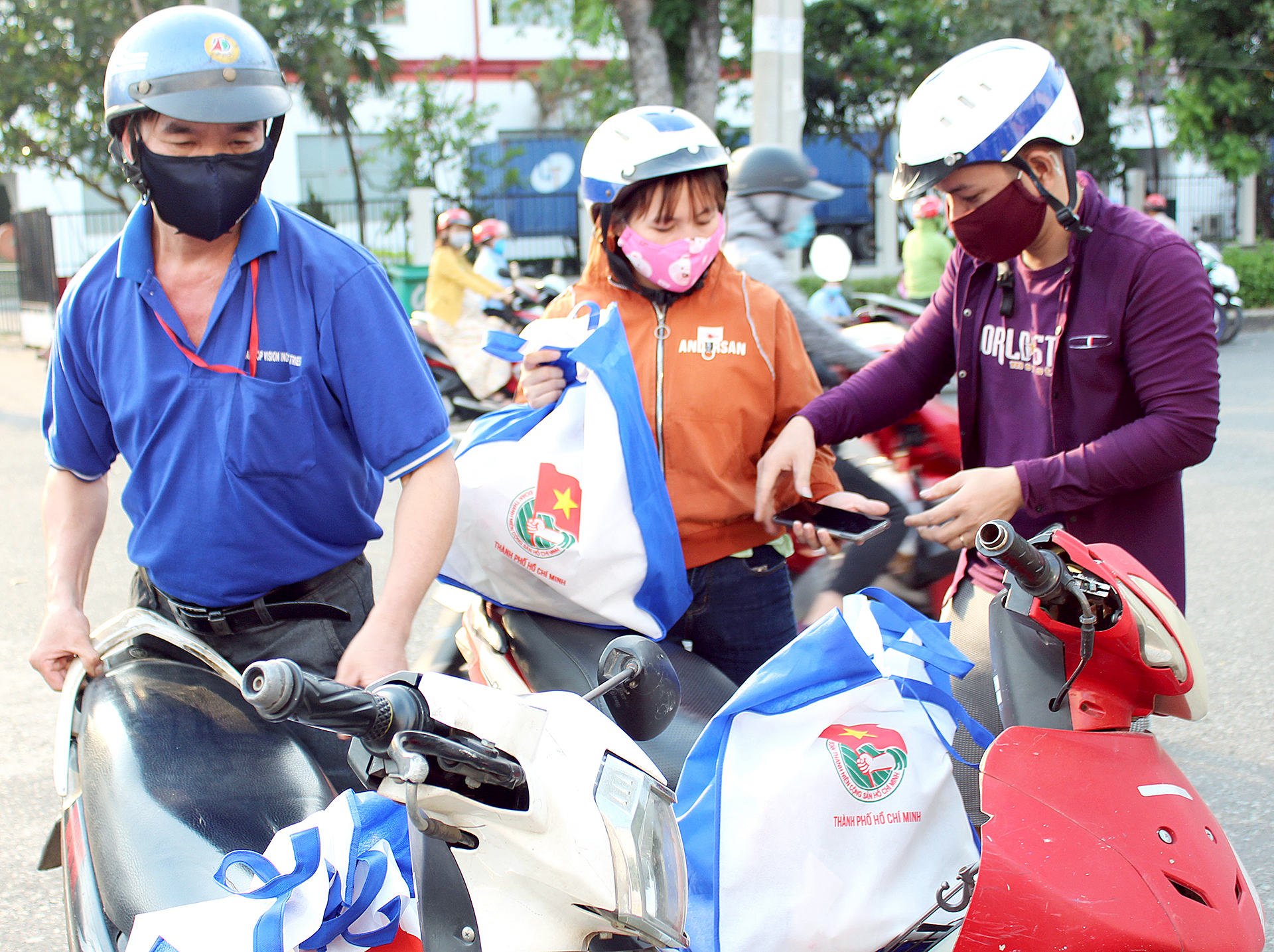 Sống cùng, trẻ cùng bước chân thanh niên - Ảnh 16.