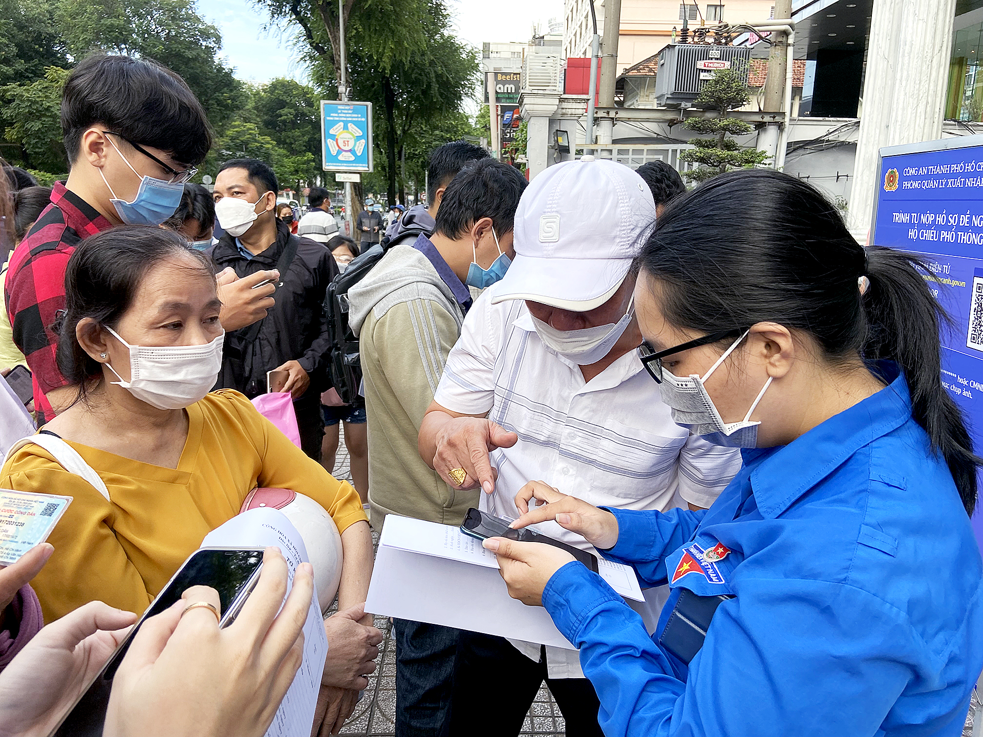 Sống cùng, trẻ cùng bước chân thanh niên - Ảnh 9.