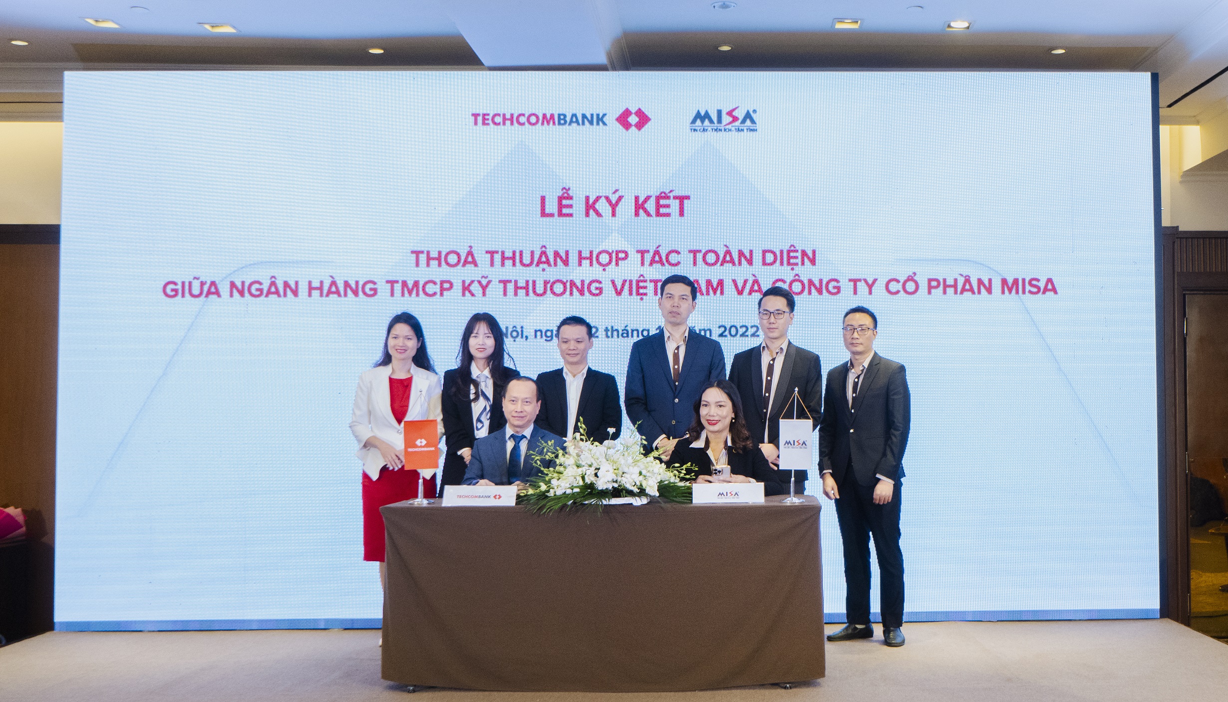 Techcombank và MISA cùng doanh nghiệp chuyển đổi số - Ảnh 1. Techcombank và MISA cùng doanh nghiệp chuyển đổi số - Ảnh 1.