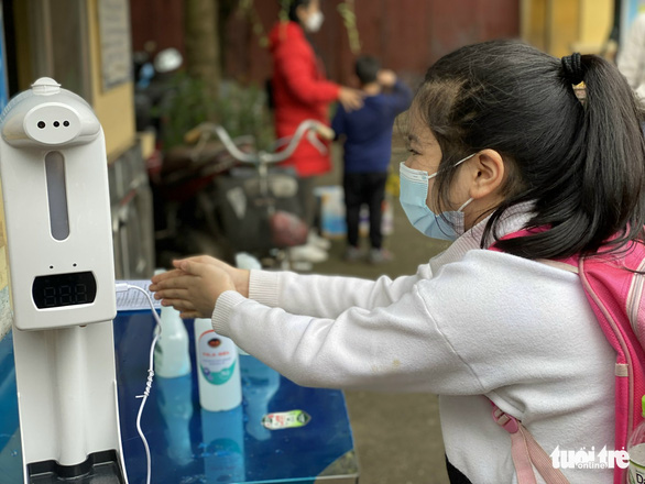 Khẩn trương hướng dẫn phác đồ điều trị COVID-19 cho trẻ em dưới 12 tuổi - Ảnh 1. Khẩn trương hướng dẫn phác đồ điều trị COVID-19 cho trẻ em dưới 12 tuổi - Ảnh 1.