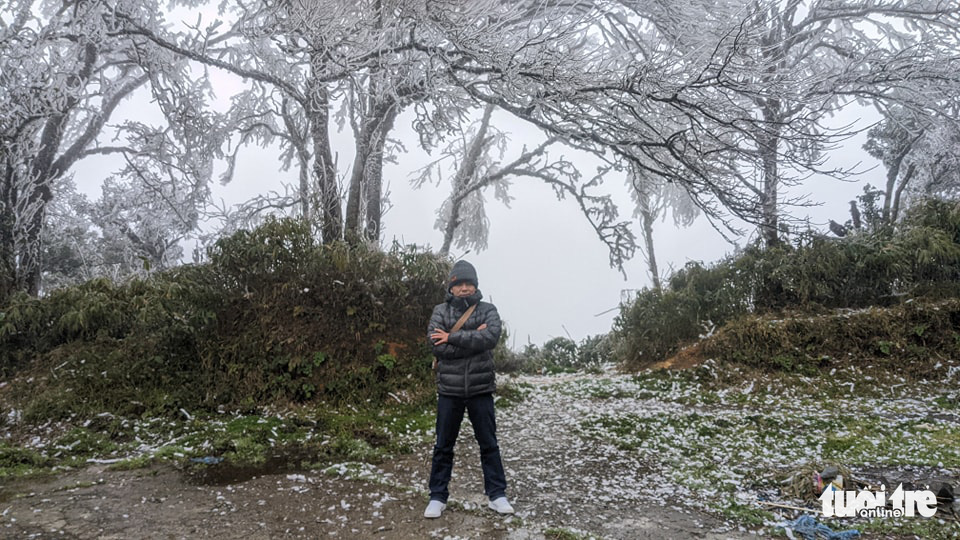 Đỉnh Phja Oắc, Mẫu Sơn xuống dưới 0 độ C, băng giá bao phủ trắng - Ảnh 9. Đỉnh Phja Oắc, Mẫu Sơn xuống dưới 0 độ C, băng giá bao phủ trắng - Ảnh 9.