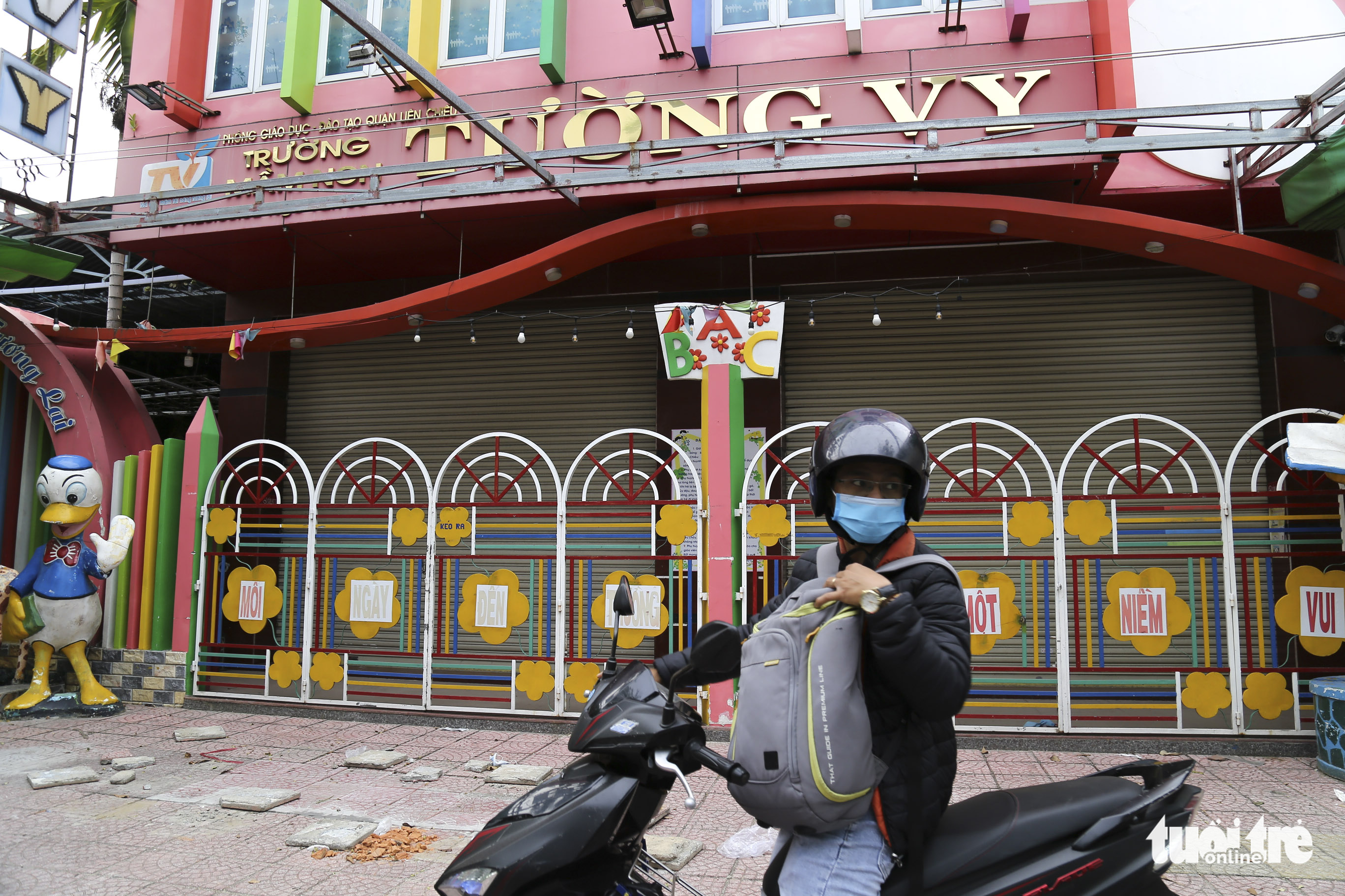 Tiểu học, mầm non Đà Nẵng mở cửa, học sinh vắng khá nhiều do phụ huynh chưa yên tâm - Ảnh 11. Tiểu học, mầm non Đà Nẵng mở cửa, học sinh vắng khá nhiều do phụ huynh chưa yên tâm - Ảnh 11.